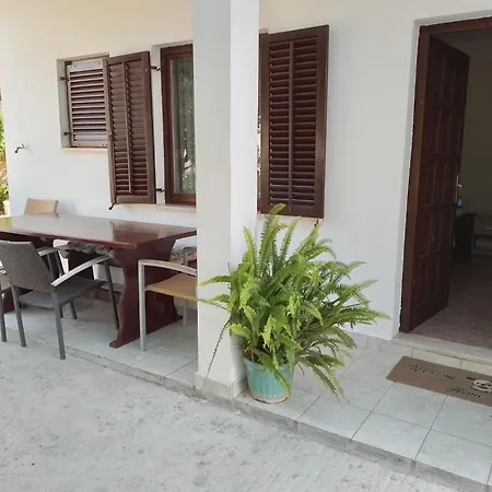 Vinka Appartement *