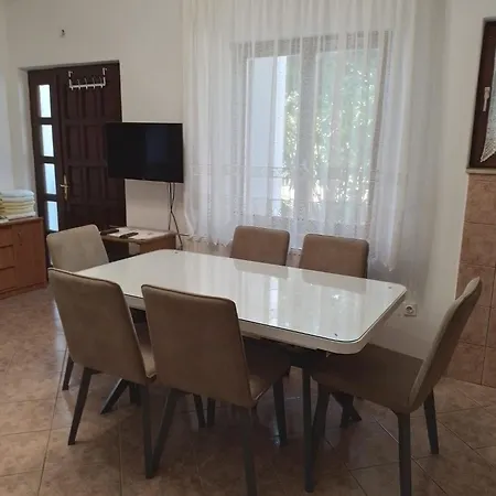 Apartament Vinka *
